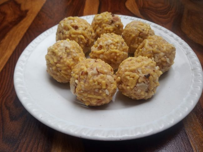 Sev Laddu